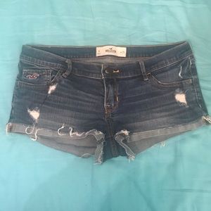 Jean shorty shorts